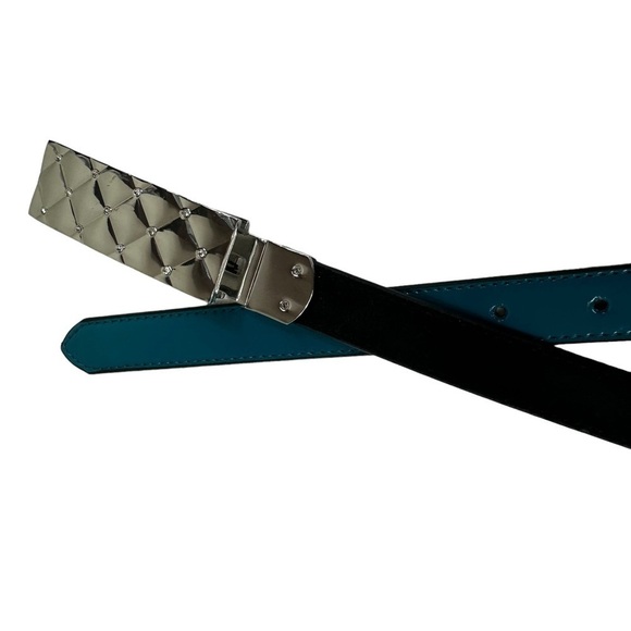 Black and Teal Blue Reversible Women's Designer Belt, Silver Buckle, M/L - Picture 10 of 14